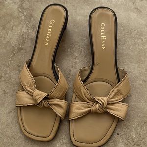 Cole Haan Sandles. Size 8